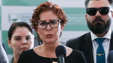 STF nega recurso e mantém processo contra Carla Zambelli