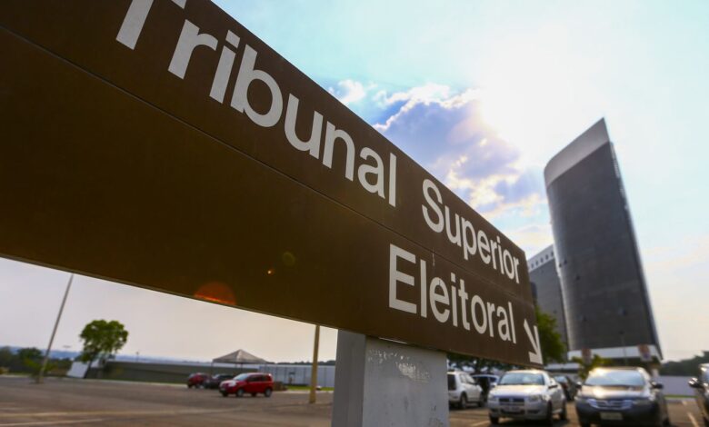 Nunes Marques suspende decisão do TRE que afasta prefeito de Barueri