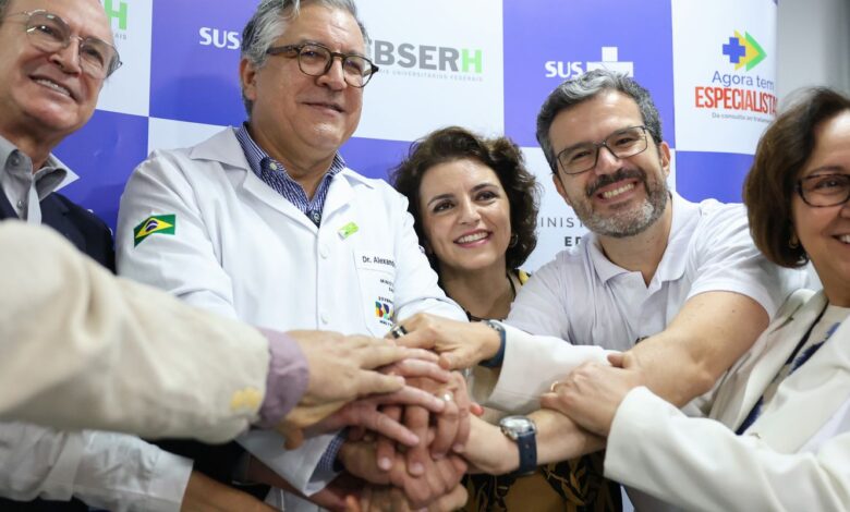 Padilha participa de mutirão para reduzir fila do SUS