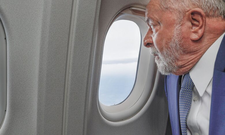 Lula embarca para Rússia e governo avalia impactos