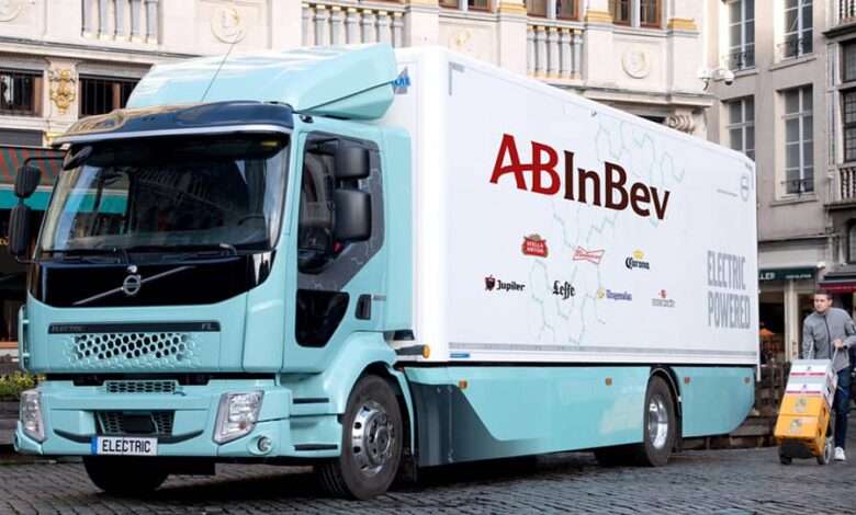 AB InBev supera expectativas com lucro no 1º tri e impacto no mercado