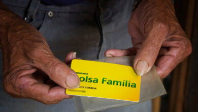 Bolsa Família inicia pagamentos de maio; veja datas de mercado