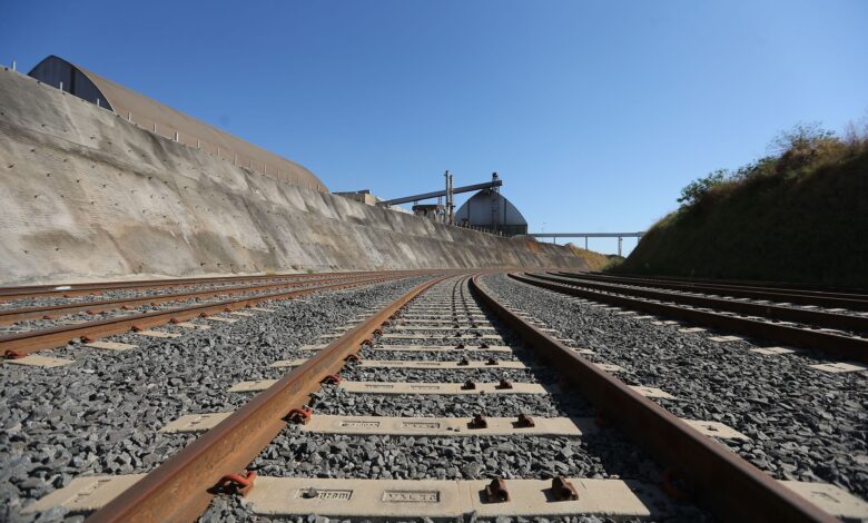 Governo aguarda resposta da China sobre investimento na ferrovia