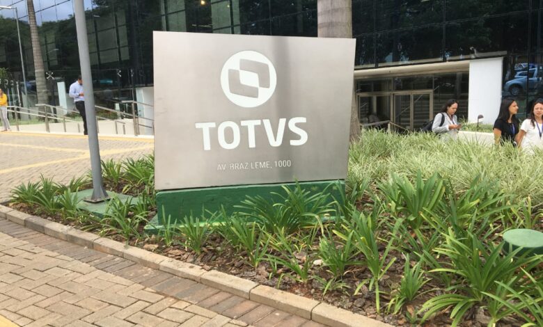 Totvs impulsiona lucro ajustado com alta no mercado