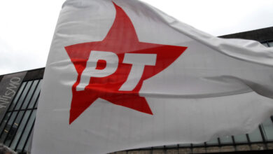 PT enfrenta racha a dez dias de fechar chapas para eleição interna