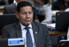 Mourão depõe ao STF sobre plano golpista e governo