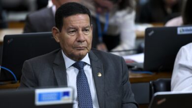 Mourão depõe ao STF sobre plano golpista e governo