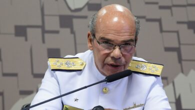 Olsen nega mobilização de tanques contra posse de Lula no governo