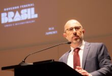 Ministro alerta que politizar combate à fraude no INSS afeta governo