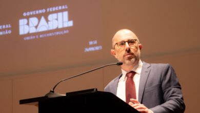 Ministro alerta que politizar combate à fraude no INSS afeta governo