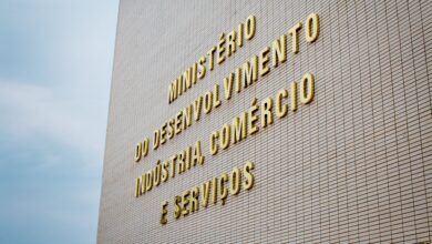 Balança comercial registra superávit de US$ 8,15 bi e impulsiona investimento