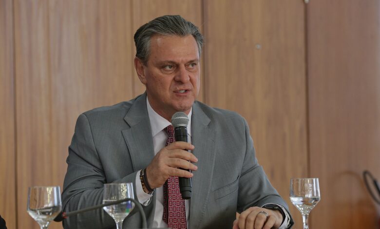 Brasil busca fortalecer investimento com a China, diz Fávaro