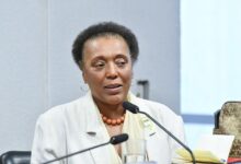 Vera Lúcia denuncia racismo no STF e cobra ação do governo