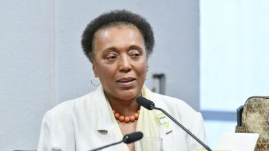 Vera Lúcia denuncia racismo no STF e cobra ação do governo