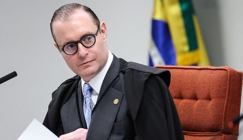 Zanin agenda julgamento no STF sobre ação contra Ramagem para sexta