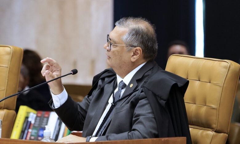 Flávio Dino classifica fraudes no INSS como tragédia social no governo