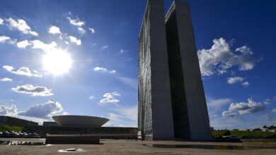Paulo Teixeira e Mauro Vieira enfrentam teste no Congresso do governo