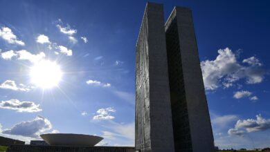 Partidos com vagas na Esplanada lideram assinaturas na CPMI do INSS