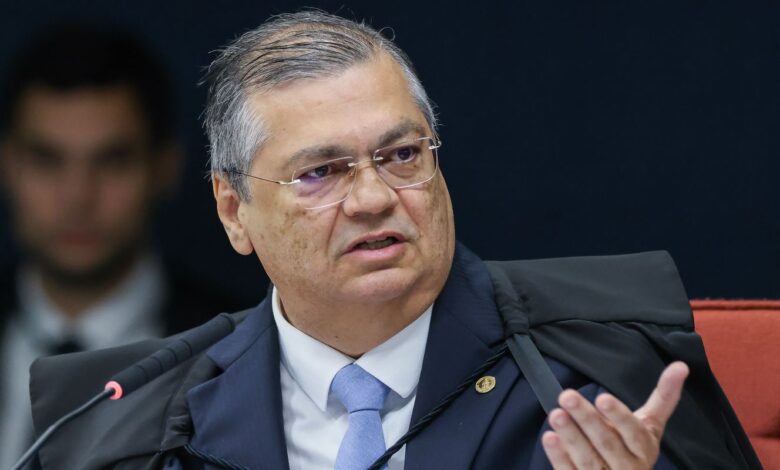 Dino rejeita recurso de Sóstenes para explicar fala sobre emendas