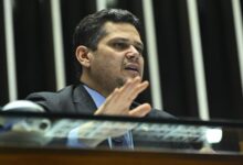Alcolumbre convoca sessão no Congresso para leitura de pedido de CPMI