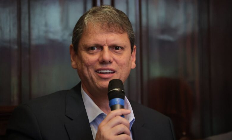 Paraná Pesquisas mostra Tarcísio liderando eleição para governo de SP