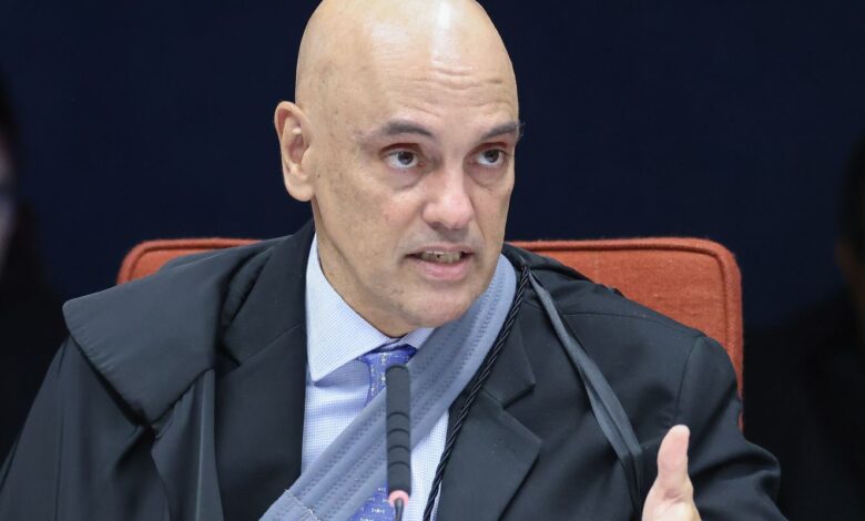 Moraes recebe denúncia contra sete do núcleo 4 no STF