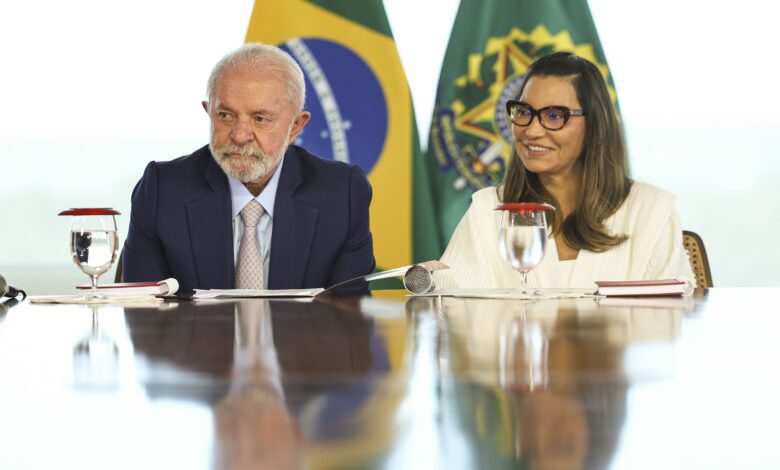 Oposição critica falas de Lula sobre TikTok em governo