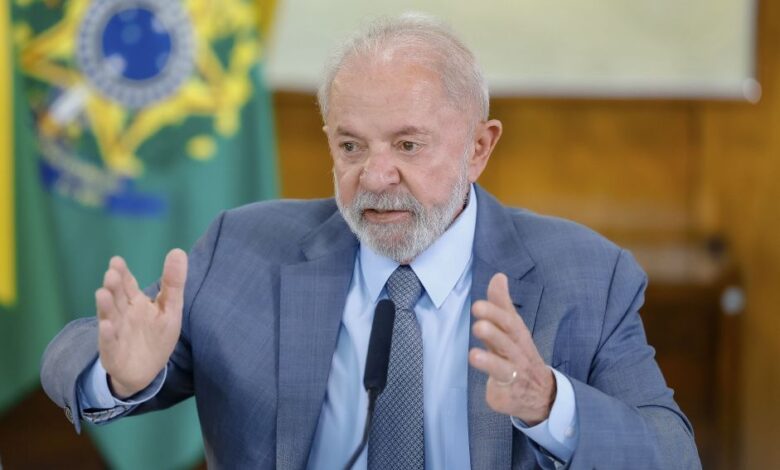 Governistas avaliam impacto da crise do INSS no governo Lula