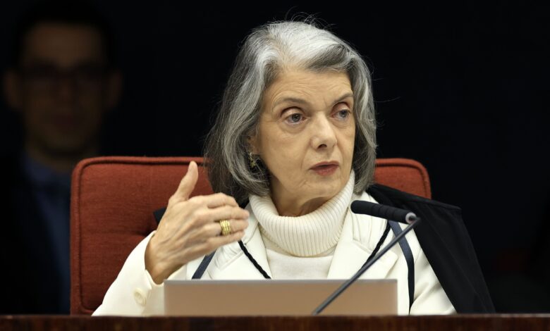Cármen Lúcia afirma que mentira é veneno político no STF