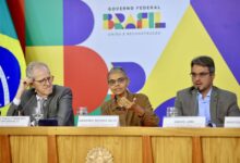Governo registra queda no desmatamento anual e avalia pico em abril