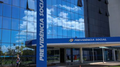 AGU solicita bloqueio de bens de 14 por fraudes no INSS