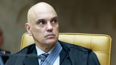 Moraes confronta ex-comandante do Exército sobre depoimento em crise política