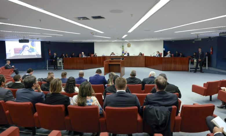 STF ouve depoimentos sobre caso Abin e reação de Braga Netto