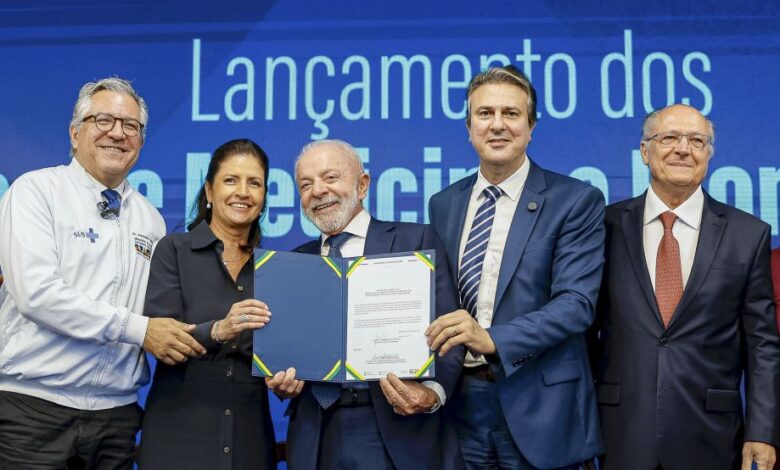 Lula participa de lançamento do curso de medicina no governo Sírio-Libanês
