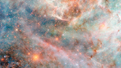 Hubble revela nuvens em forma de doce em imagem da missão