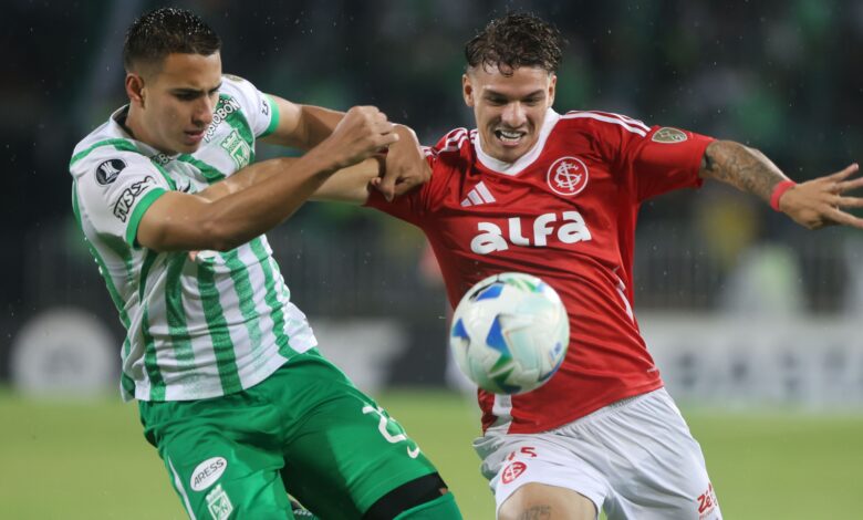 Atlético Nacional vence Inter por 3 a 1 na Libertadores