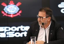 Corinthians perde apoio e impeachment se aproxima em derrota
