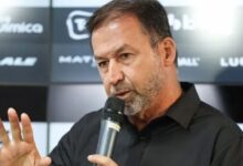 Corinthians muda local de coletiva após vitória de Augusto Melo