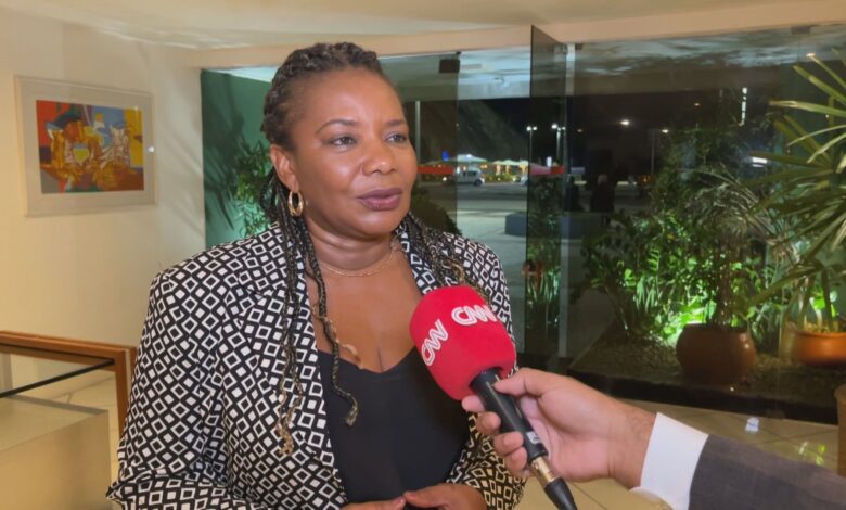Ministra diz que BRICS no Palácio Capanema está em construção pelo governo