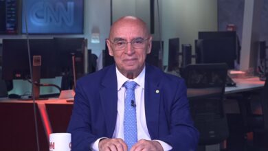 Líder do PDT afirma divergência do PT em debate sobre governo