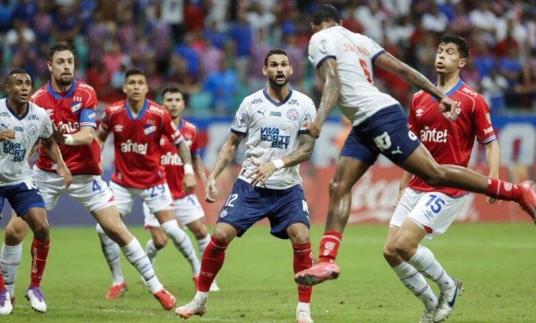 Bahia perde para Nacional e vê vaga na Libertadores ameaçada