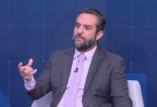 Lula reduz atuação no governo, avalia professor