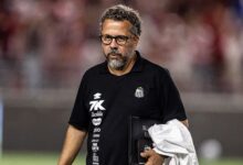 Santos define futuro de Cléber Xavier após derrota