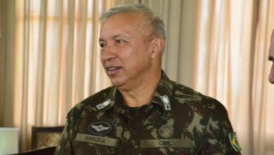 Ex-chefe do Exército nega expulsão de Mário Fernandes do gabinete político