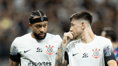 Corinthians relaciona Garro e Memphis para duelo contra Atlético-MG