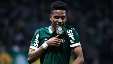 Palmeiras avança às oitavas com gol de Estêvão contra Ceará