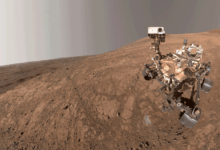 NASA registra rover Perseverance com poeira em Marte