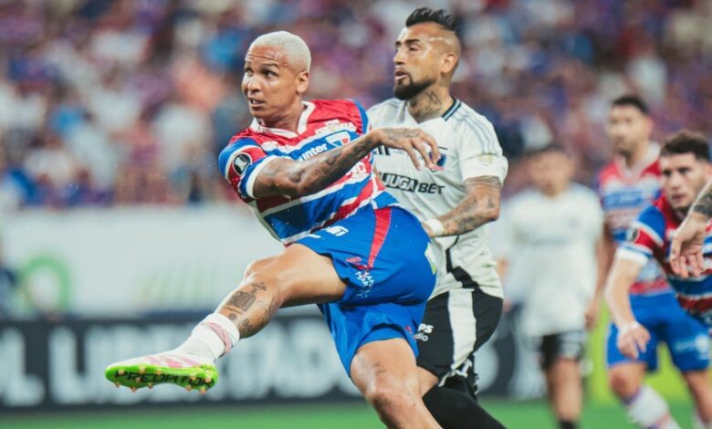 Fortaleza vence Colo-Colo e entra na zona da Libertadores