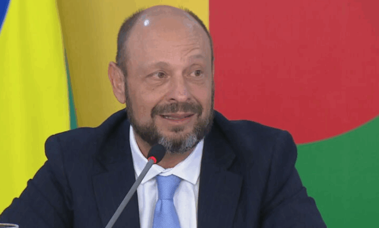 Presidente do INSS alerta governo sobre 473 mil vínculos não reconhecidos