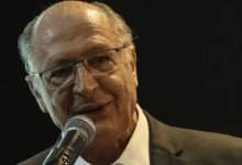 Alckmin destaca clima e social em discurso no governo e celebra posse do papa